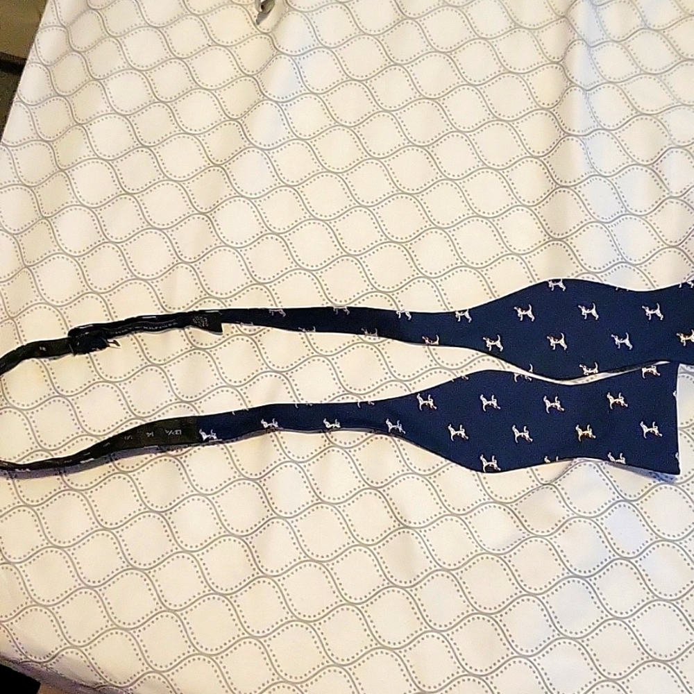 Tommy Hilfiger Hounddog Bow Tie